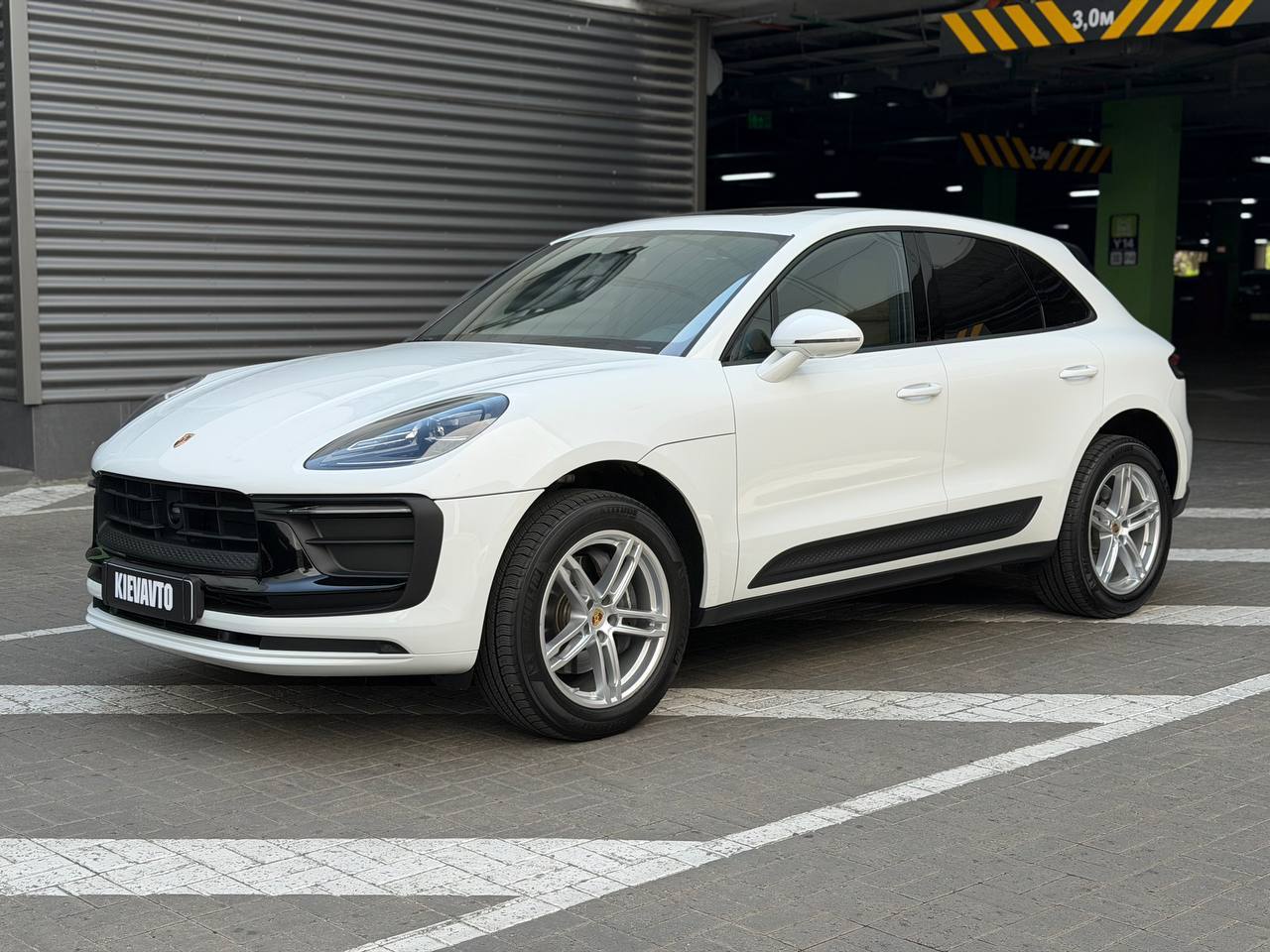 Porsche Macan — фото 1