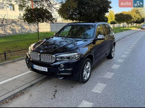 BMW X5 M50D