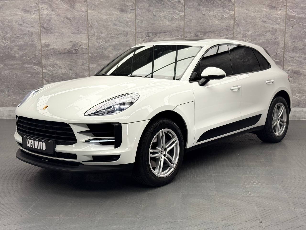 Porsche Macan — фото 1