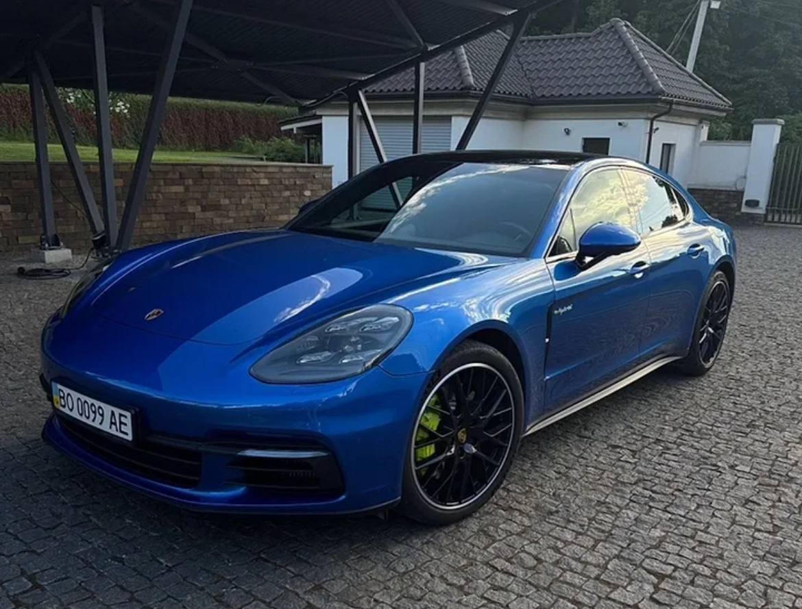 Porsche Panamera 4 E-Hybrid — фото 1
