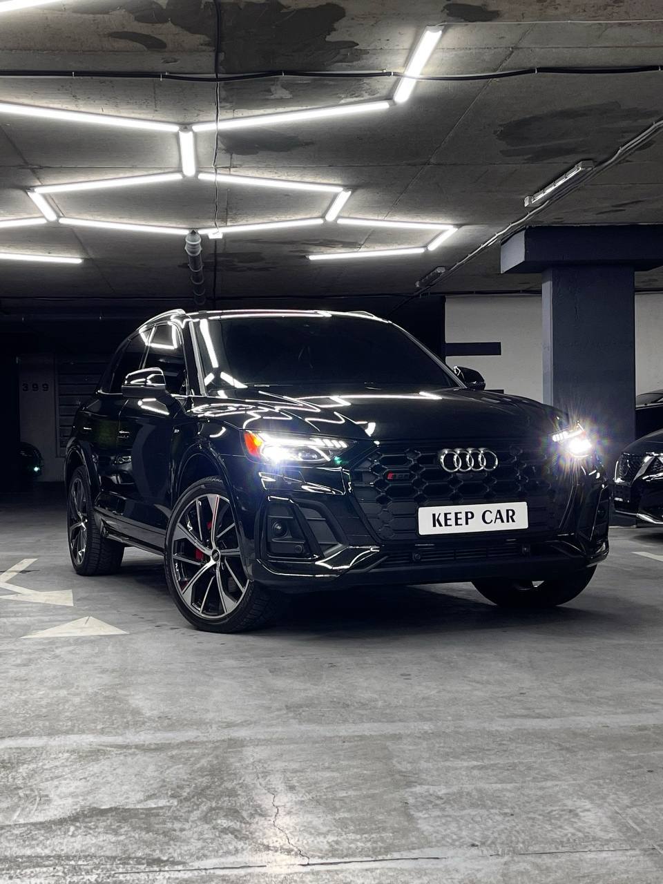 Audi SQ5 — фото 1