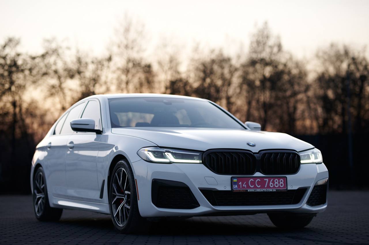 BMW 530i — фото 1