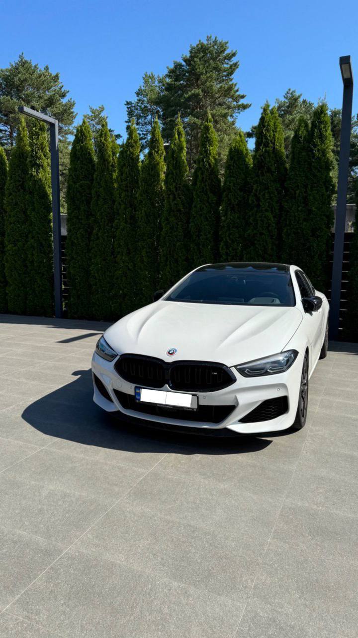 BMW M850I — фото 1