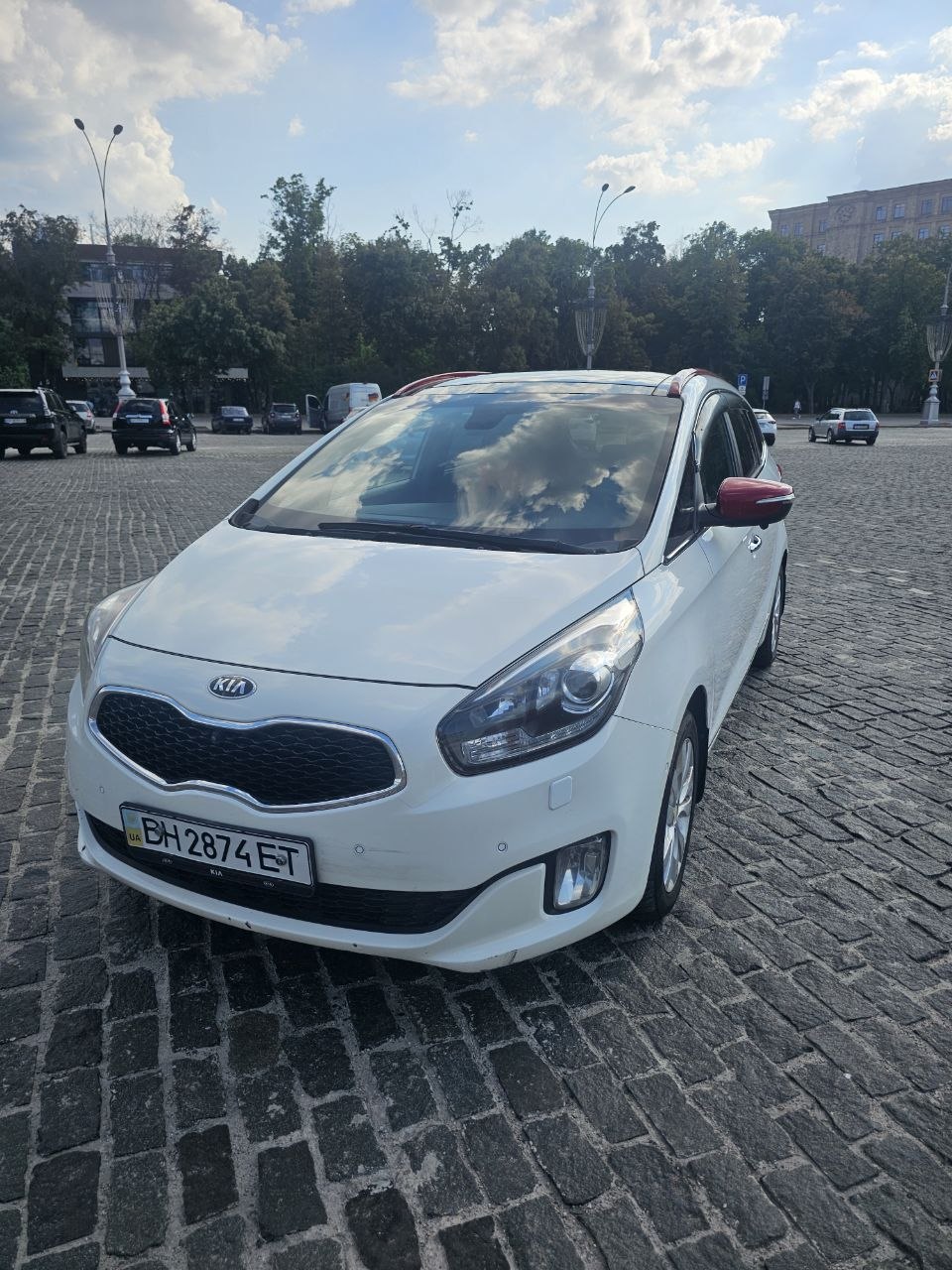 Kia CARENS — фото 1