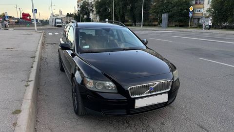 Volvo V50