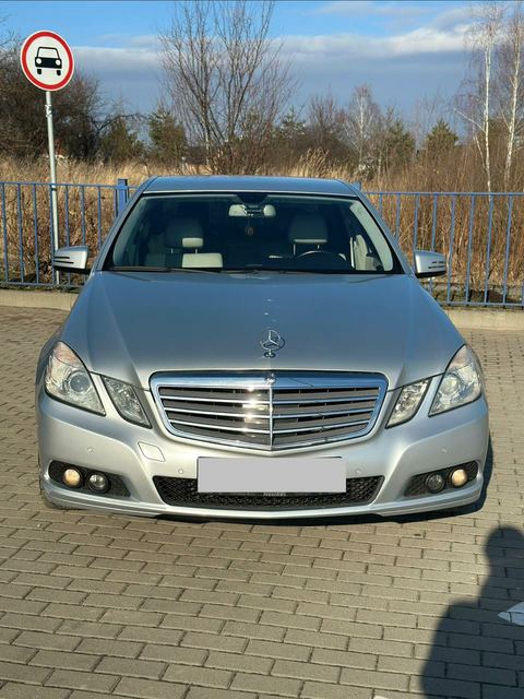 Mercedes-Benz E KLASSE