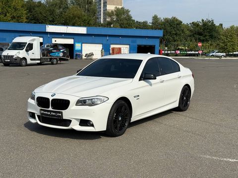 BMW 528I