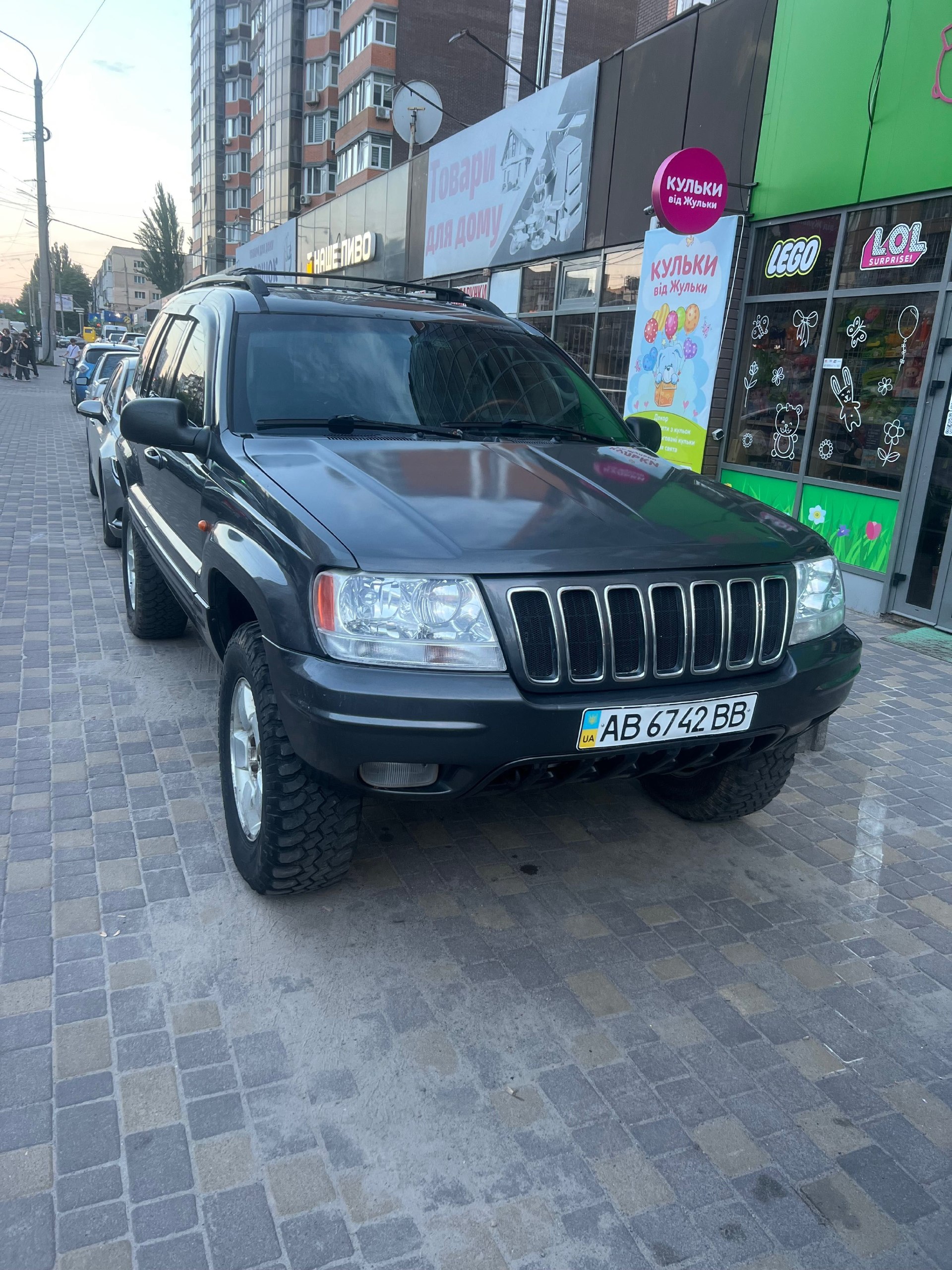 Jeep Cherokee 4.7 — фото 1