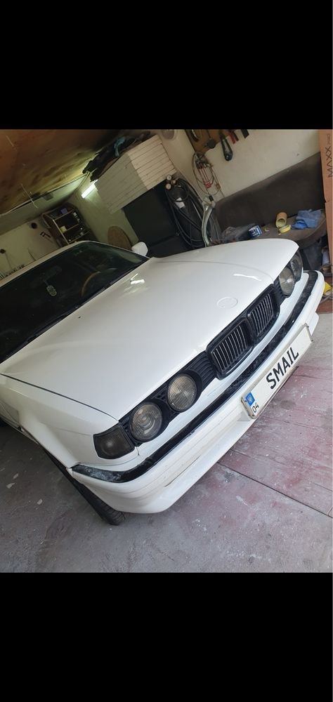 BMW е32 730i