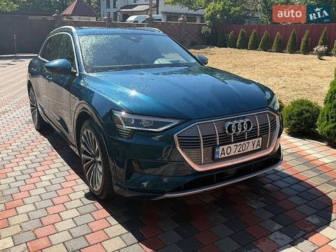 Audi e-tron