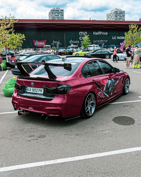 BMW 328i