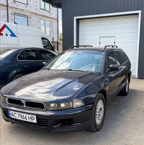 Mitsubishi Galant