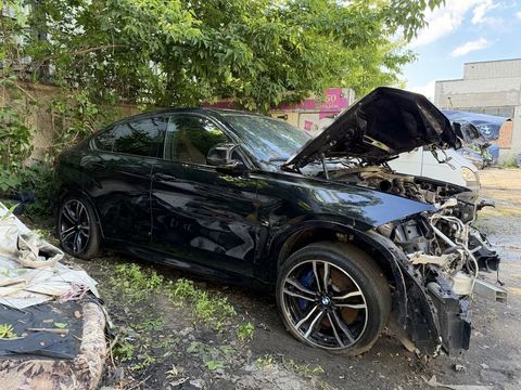 BMW X6M 4.4