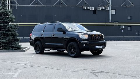 Toyota Sequoia