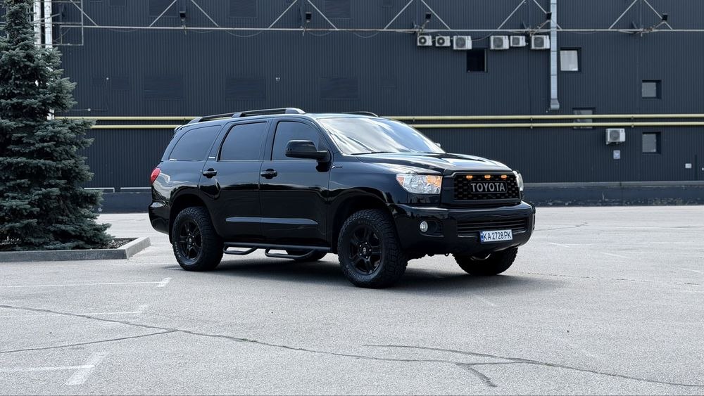 Toyota Sequoia