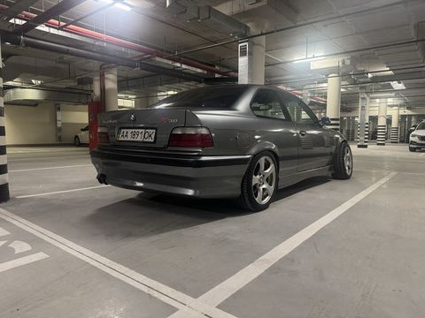 BMW E36 3.0 Coupe m54b30