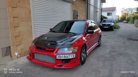 Mitsubishi Lancer EVO 8 — фото 1