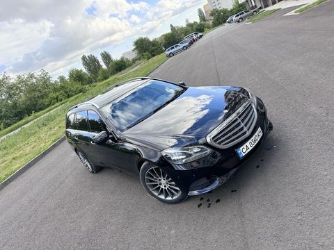 Mercedes-Benz e200