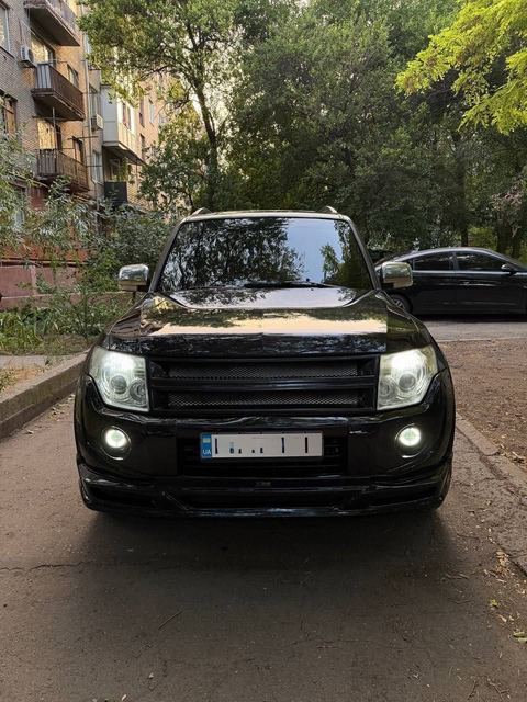 Mitsubishi Pajero Wagon 4