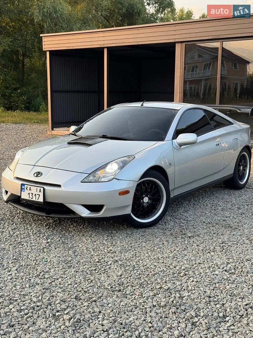 Toyota Celica — фото 1