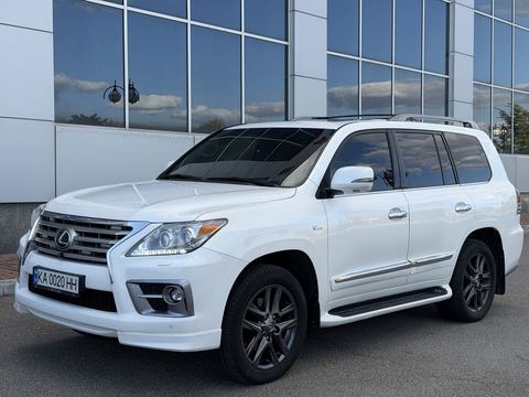 Lexus LX570 — фото 1