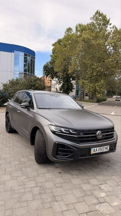 Volkswagen Touareg R-line 3.0 V6 — фото 1